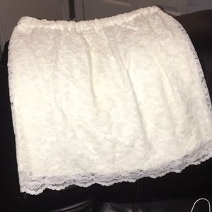 Lace skirt medium